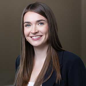 Ceci est un portrait professionnel de Clegg Jackie.